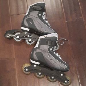 Nike rollerbades/inline skates, boy's size 5, GUC